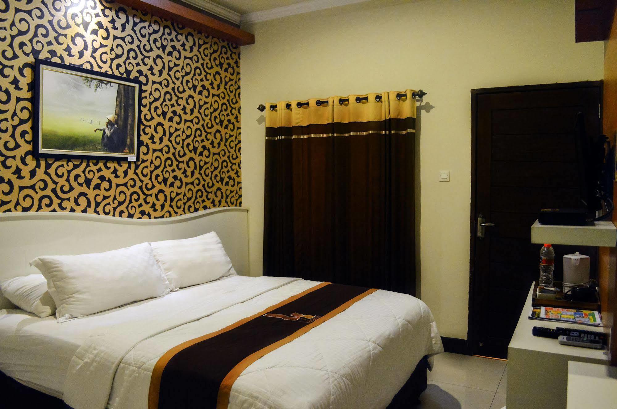 Kabana Hotel Mataram Luaran gambar