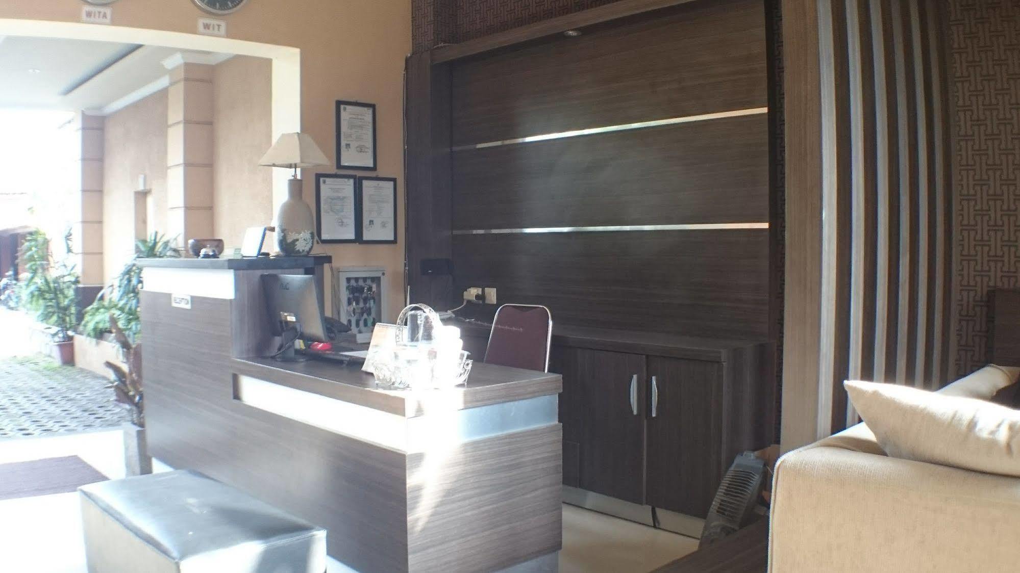 Kabana Hotel Mataram Luaran gambar
